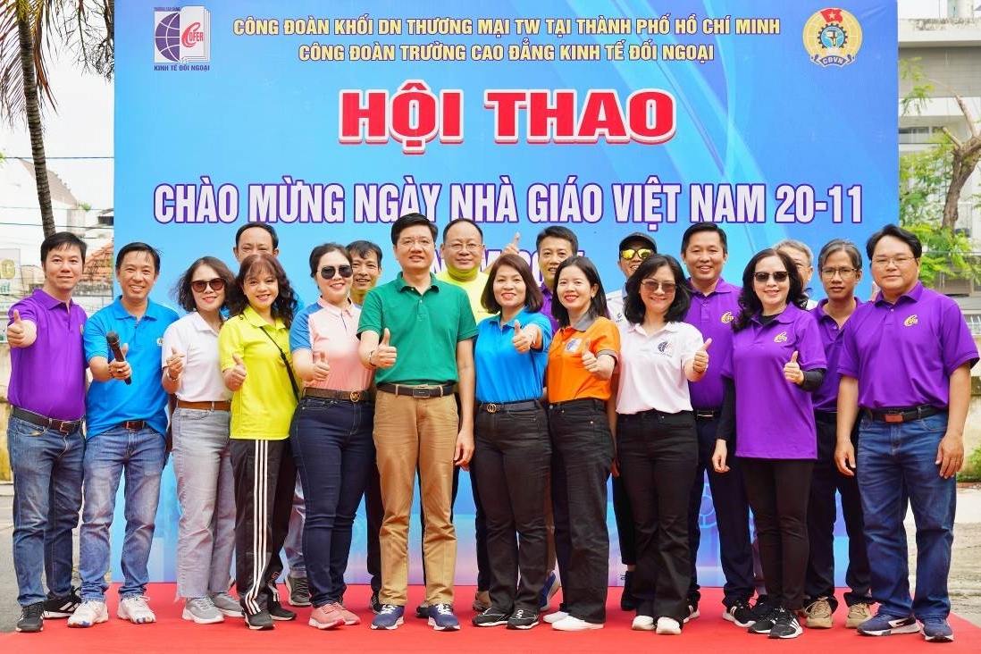 Hội thao Chào mừng “Ngày Nhà giáo Việt Nam” 20/11 tại Trường Cao đẳng Kinh tế Đối ngoại.