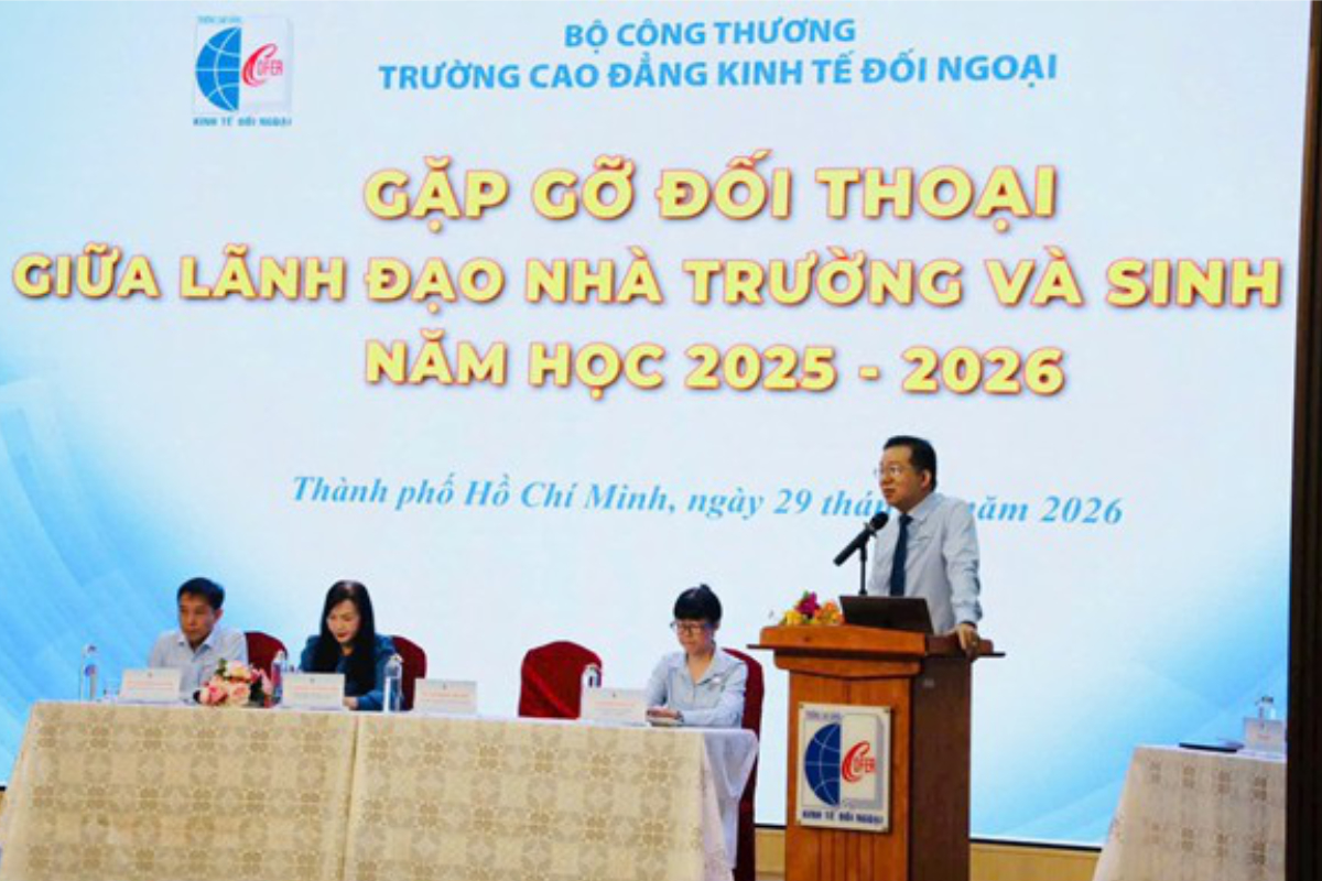 Chương trình gặp gỡ, đối thoại giữa lãnh đạo nhà trường và sinh viên năm học 2025 – 2026