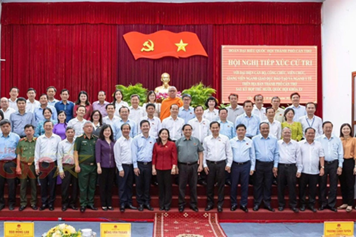 Trường Cao đẳng Kinh tế Đối ngoại tham dự buổi tiếp xúc cử tri về phát triển y tế và giáo dục vùng đồng bằng sông Cửu Long