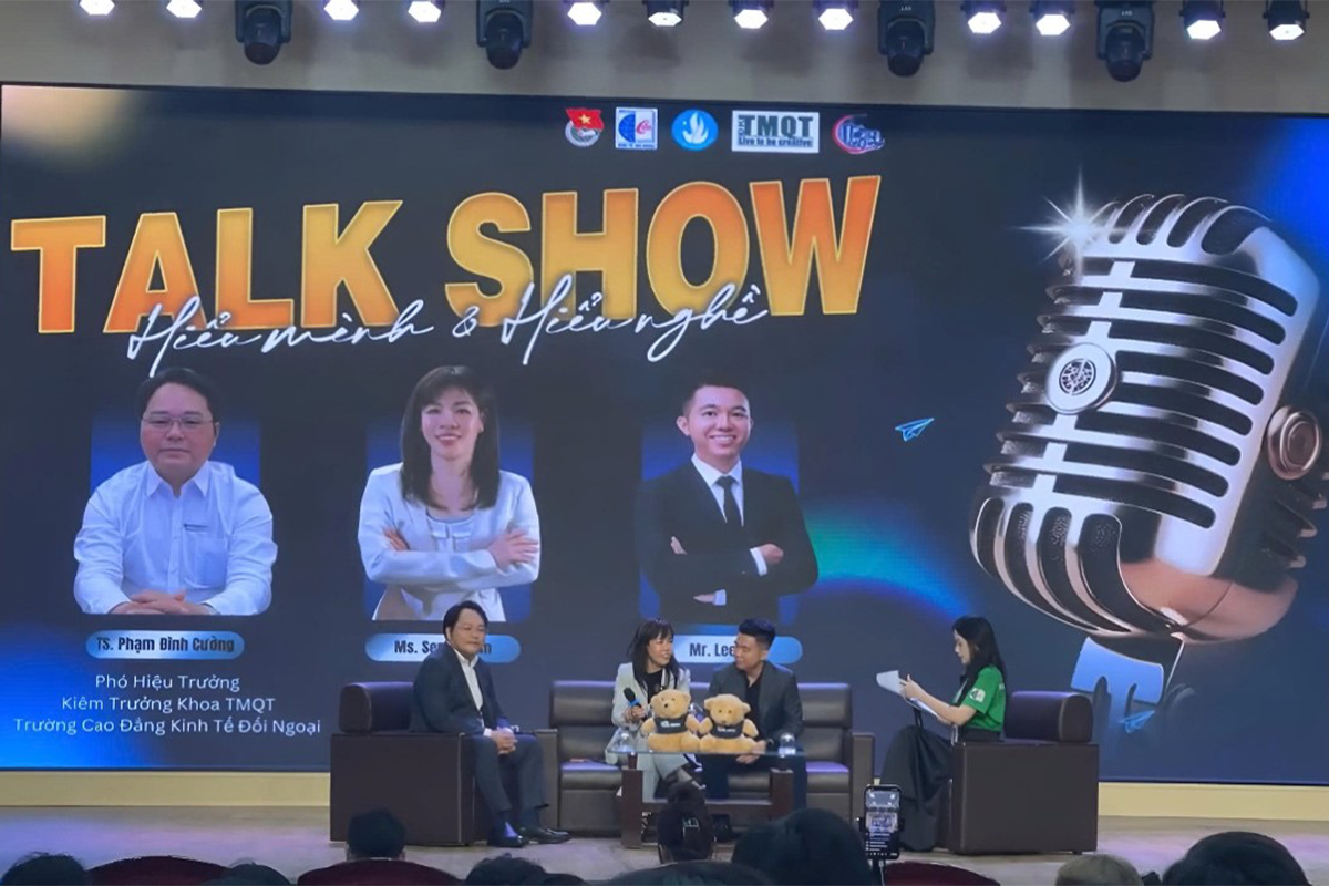 Talkshow "Hiểu mình - Hiểu nghề" 