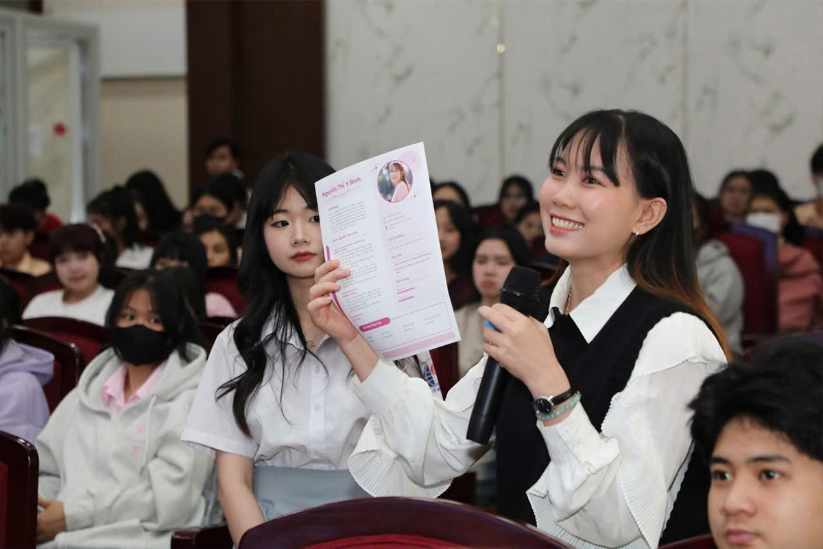"Cá biệt" theo cách riêng biệt: Câu chuyện của những sinh viên không chọn lối mòn để tỏa sáng