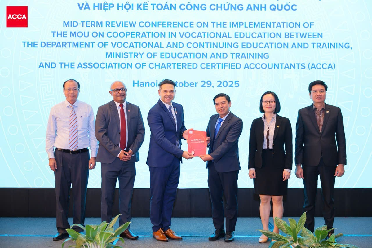 Trường Cao đẳng Kinh tế Đối ngoại trên hành trình chuẩn hóa giáo dục nghề nghiệp theo chuẩn Quốc tế