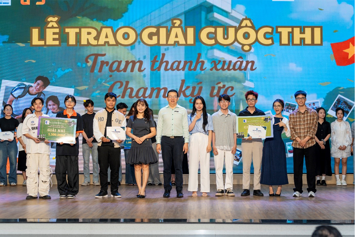 Lễ trao giải cuộc thi sản xuất MV “Trạm thanh xuân, chạm ký ức” nơi kỷ niệm thanh xuân tại Cofer được lưu lại trọn vẹn
