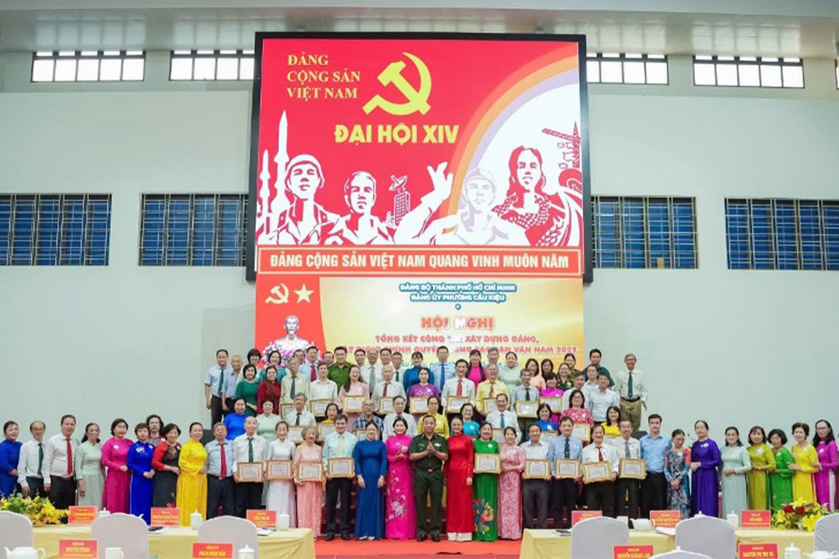 Trường Cao đẳng Kinh tế Đối ngoại được biểu dương, khen thưởng tại Hội Nghị Tổng Kết Công Tác Xây Dựng Đảng Năm 2025