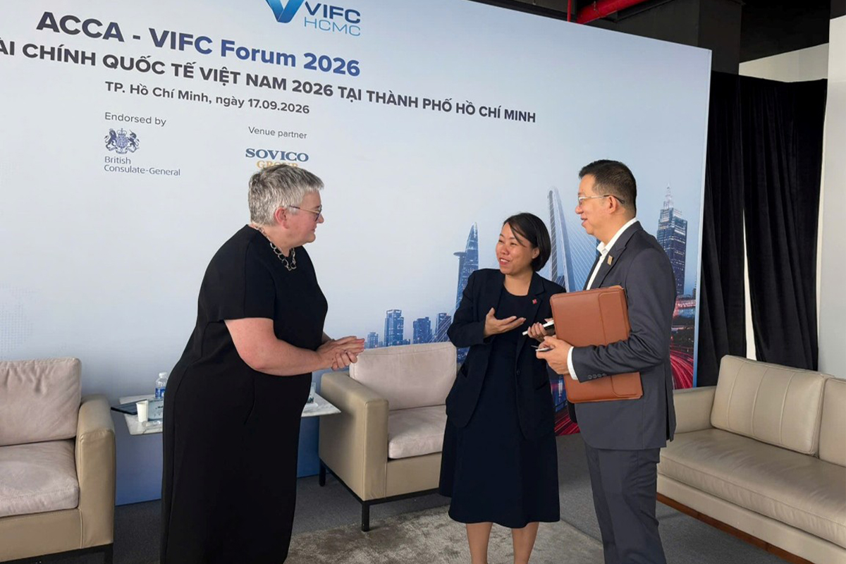 Trường Cao đẳng Kinh tế Đối ngoại tham dự Diễn đàn Trung tâm Tài chính Quốc tế 2026 tại TP. Hồ Chí Minh