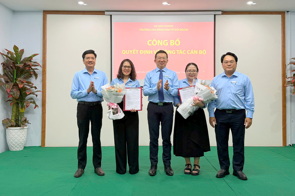 Trường Cao đẳng Kinh tế Đối ngoại tổ chức hội nghị gặp mặt cán bộ được quy hoạch các chức danh lãnh đạo, quản lý nhiệm kỳ 2026-2031 và nhiệm kỳ 2031-2036