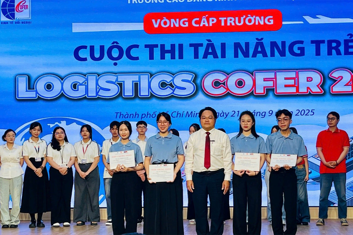 COFER khẳng định chất lượng đào tạo qua thành tích ấn tượng của đội TEXCO tại cuộc thi Tài năng trẻ Logistics Việt Nam 2025