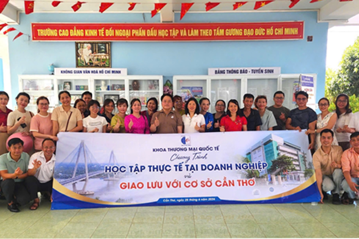Khoa Thương Mại Quốc Tế  làm việc với cơ sở Cần Thơ