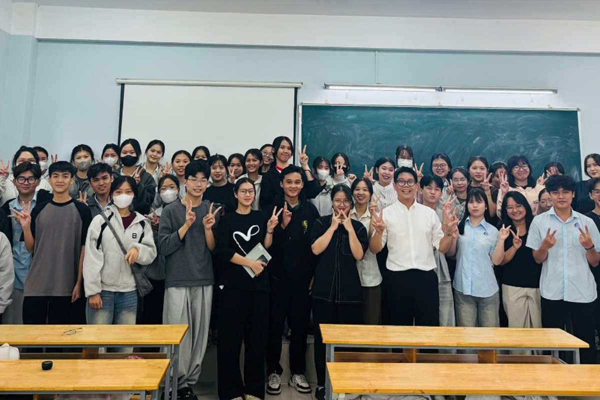 Chương trình “Lập kế hoạch thời sinh viên” thành công tốt đẹp với sự tham gia của hơn 300  sinh viên